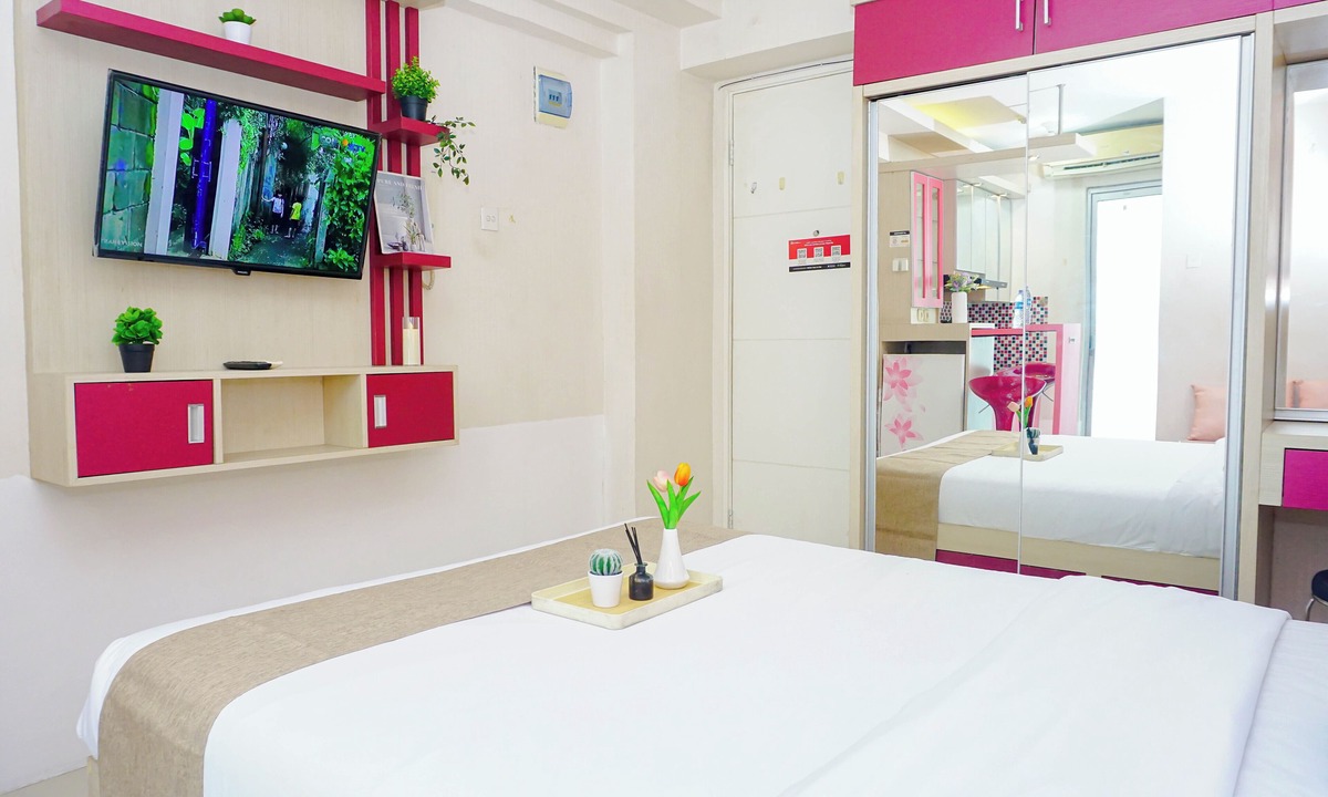 Mampang Prapatan Apartment | Vibrant Studio At Bassura City Apartment