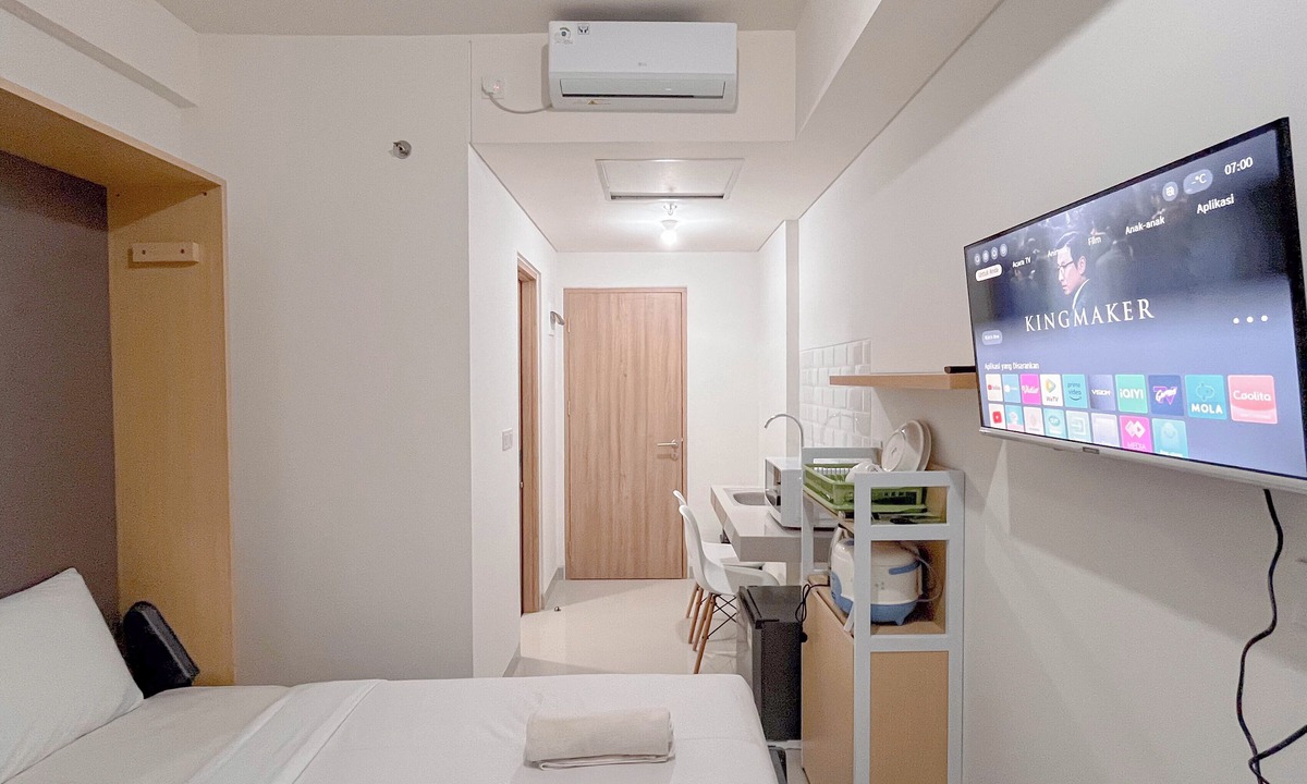 Makassar Apartment | White Style Studio (No Kitchen) Apartment Bandaraya - Tallasa City Makassar
