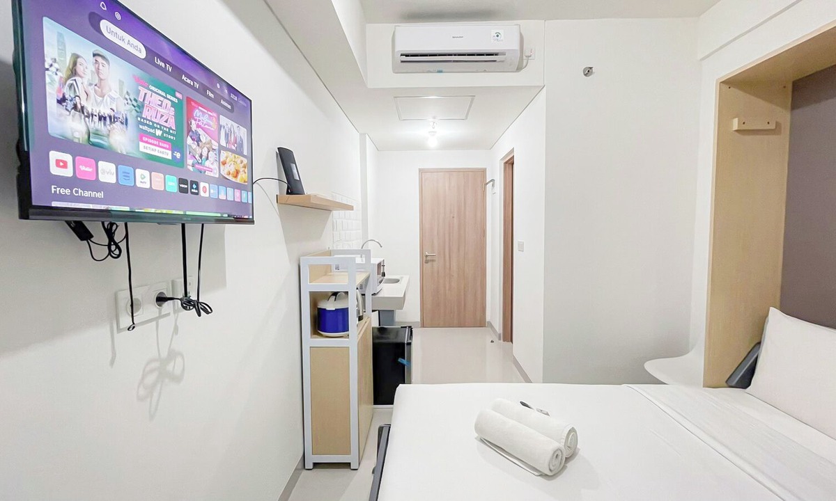 Makassar Apartment | White Studio Room (No Kitchen) At Bandaraya - Tallasa City Makassar Apartment