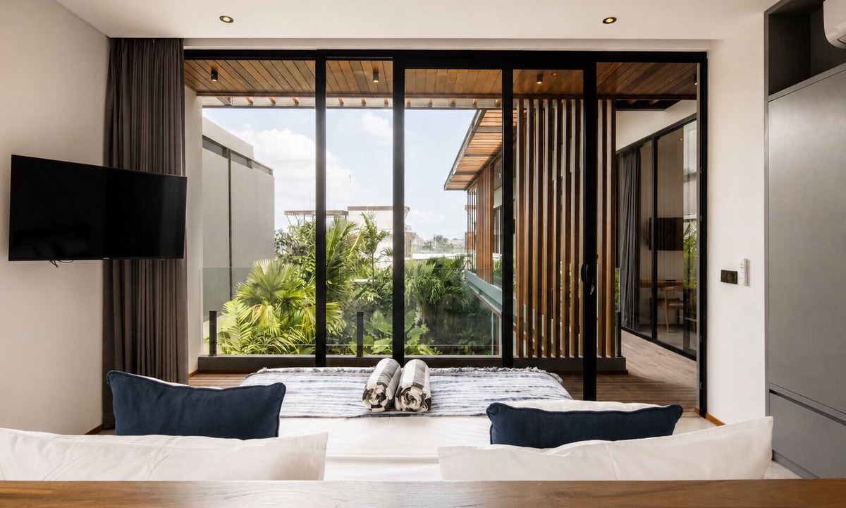 Munggu Villa | Elegant 5BR Villa Retreat Steps From Canggu Beach