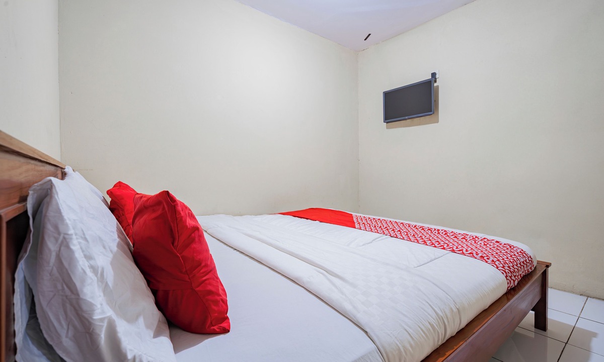 Pameungpeuk Hotel | Hotel O Ar Guest House Syariah