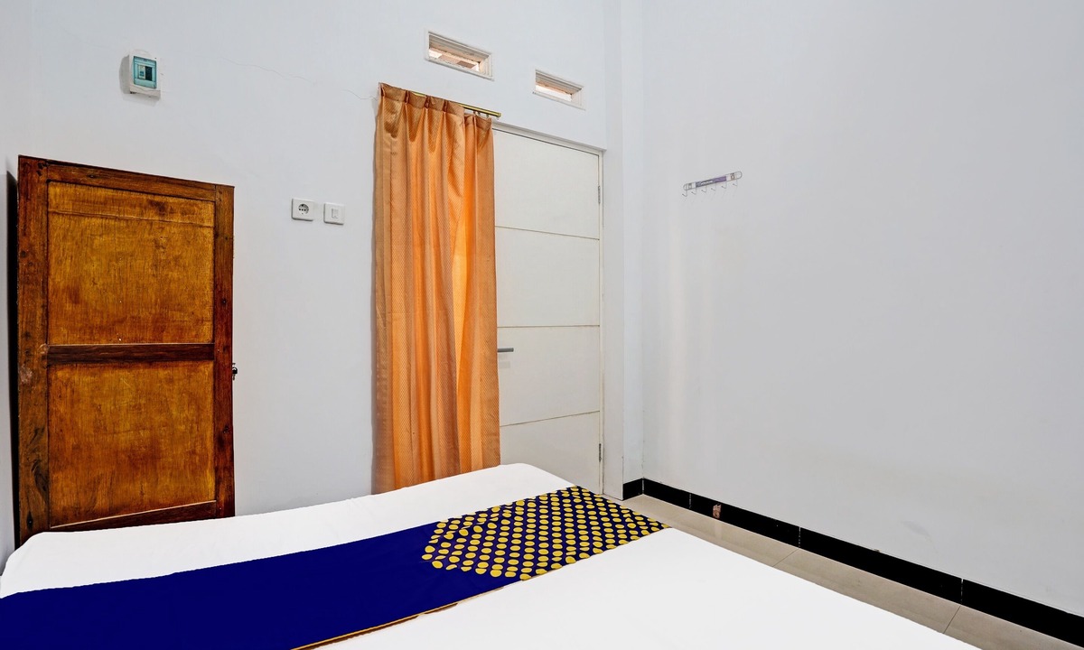 Paso Hotel | Hotel O Kost Stan