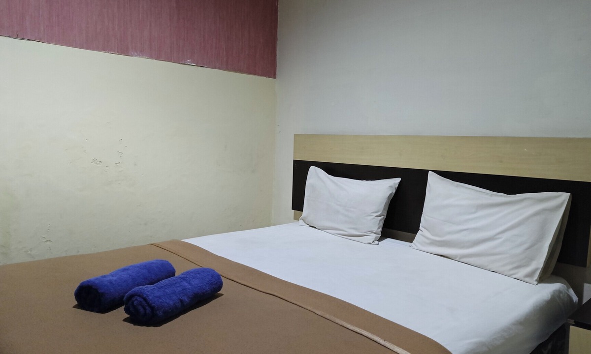Tetebatu Hotel | OYO 93953 Kost Tamara Near Kantor Desa Sengka