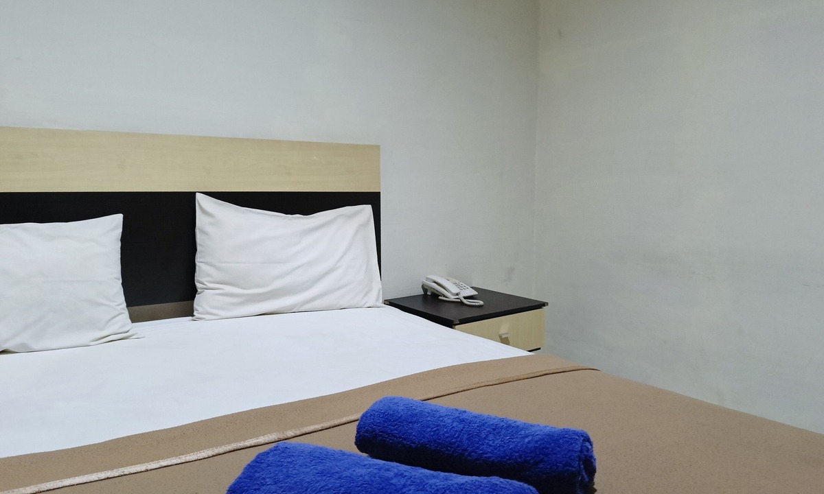 Parepare Hotel | Hotel O Puri Homestay