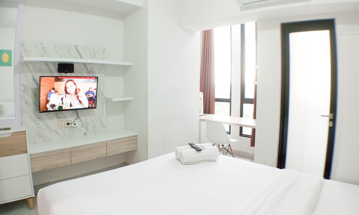 Jatingaleh Apartment | Relaxing Studio At The Alton Apartment