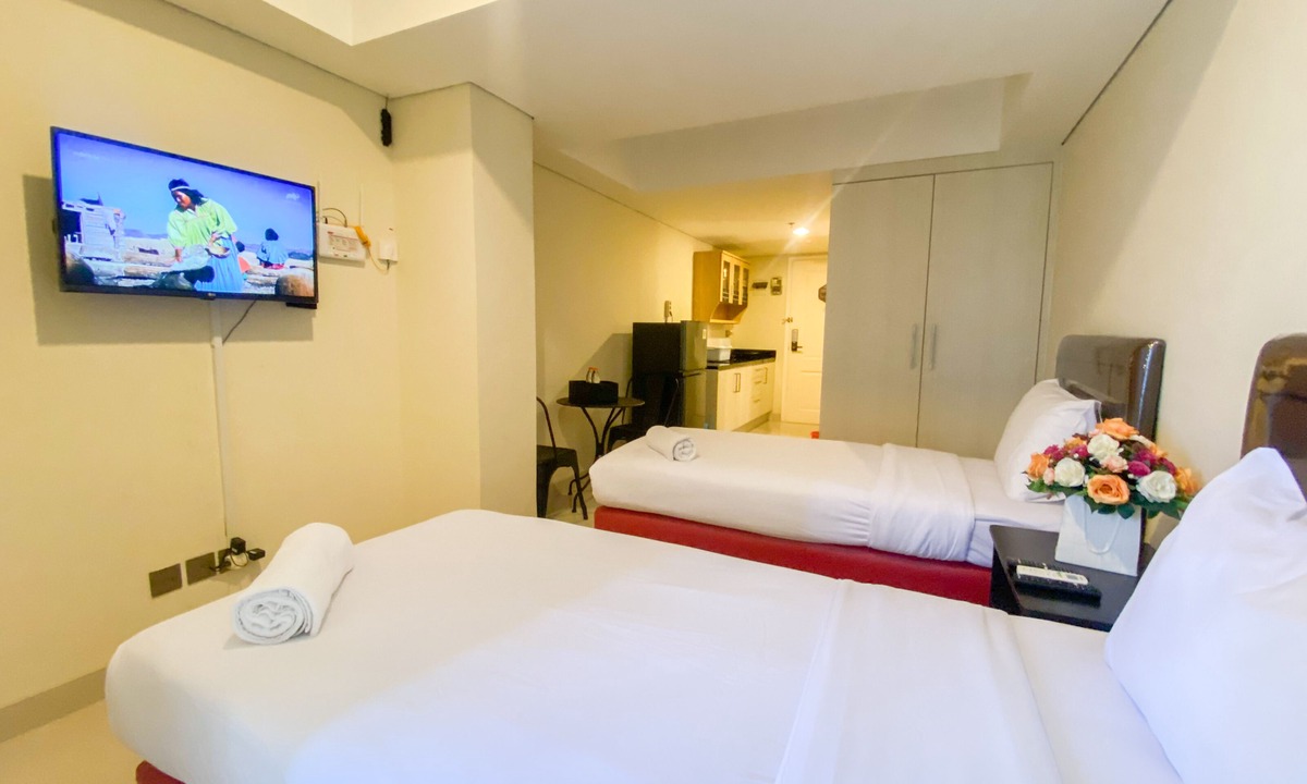 Semarang Apartment | Minimalist Studio Room Marquis De Lafayette Apartment