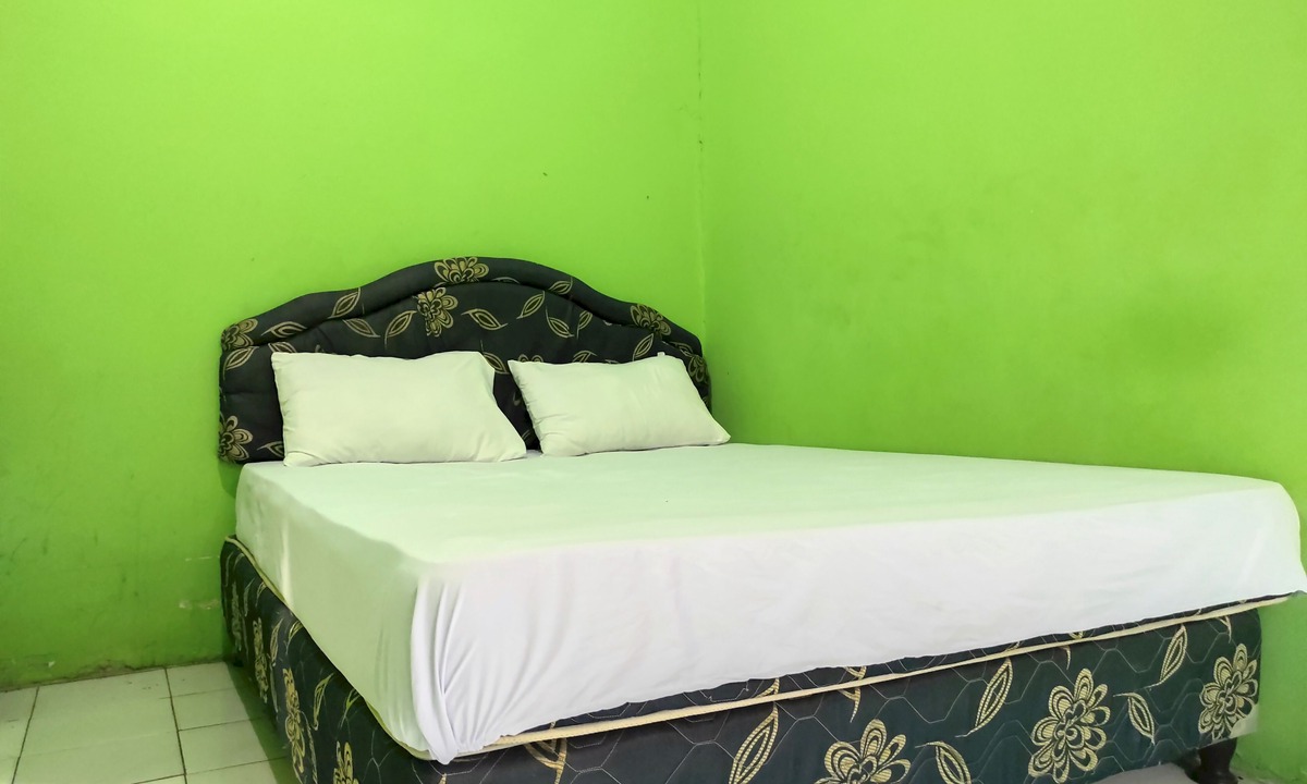 Mamuju Hotel | OYO 93411 Syariah Hotel Tomborang