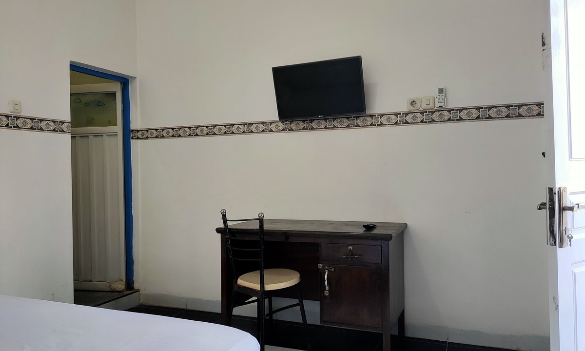 Parepare Hotel | OYO 93412 Kost Irma Syariah Near UPTD SMP Negeri 8 Parepare