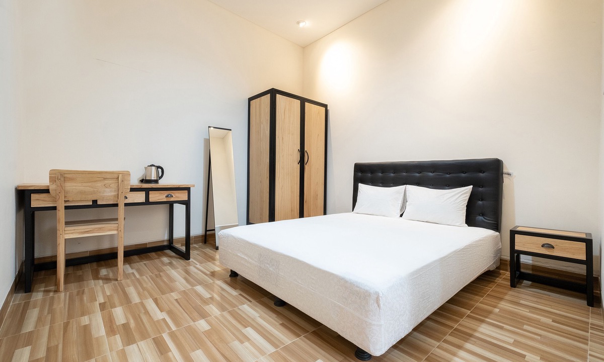 Condongcatur Hotel | OYO Life 2801 Sari Panguripan (Kos Putri & Pasutri)