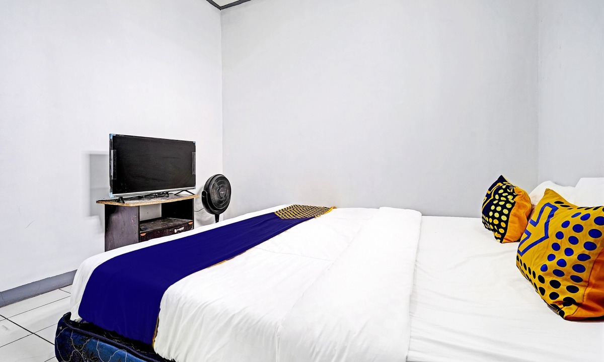 Purwokerto Hotel | Hotel O Losmen Tjabe Merah Near Alfamart Bintaro