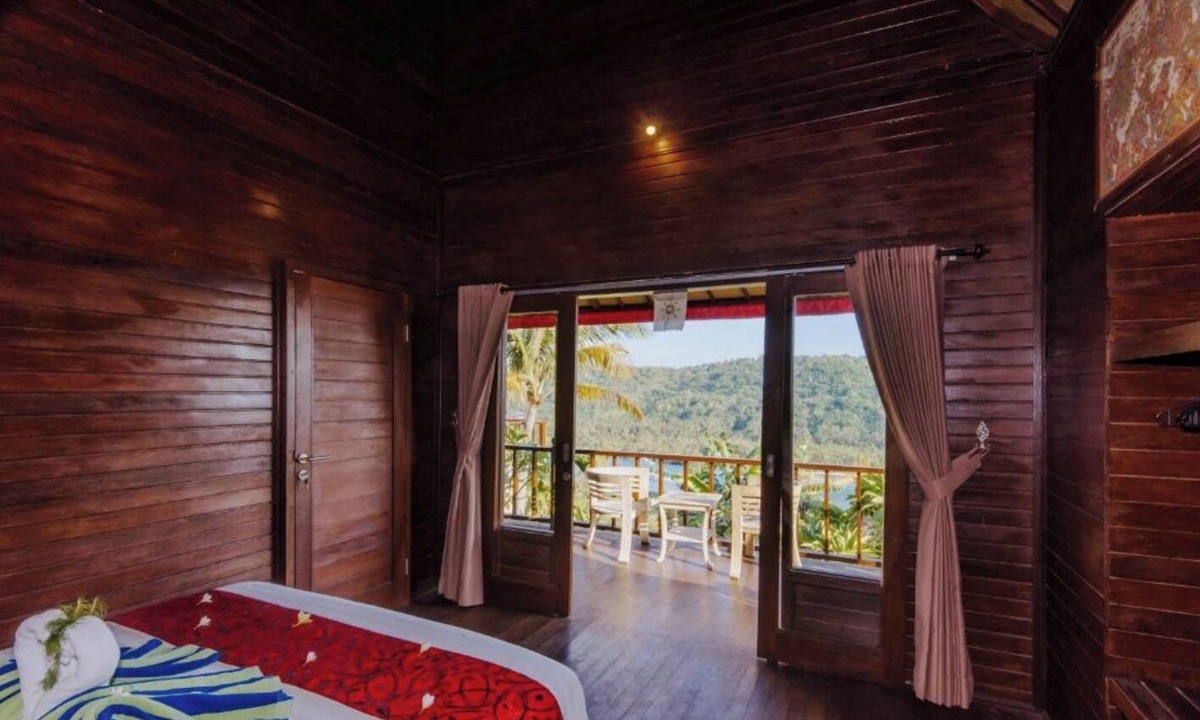 Mushroom Bay Resort | Bukit Ancak Lembongan Resort