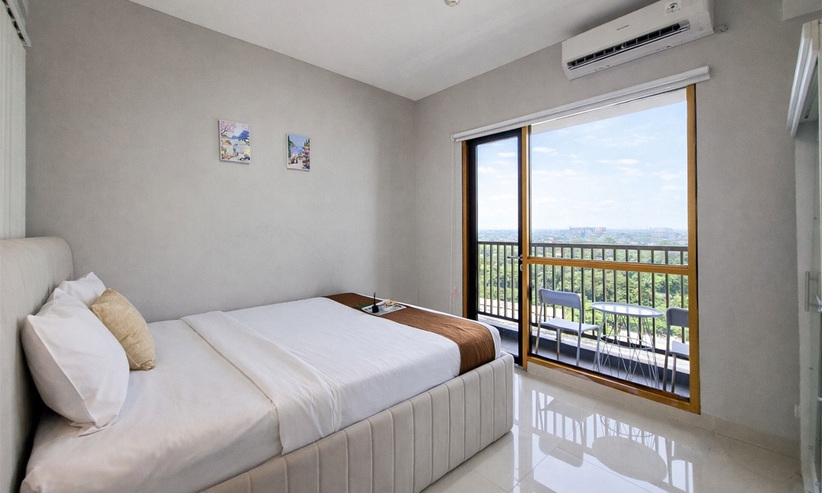 Serpong Apartment | Comfortable Classic Beige 1Br At Apartment The Ayoma