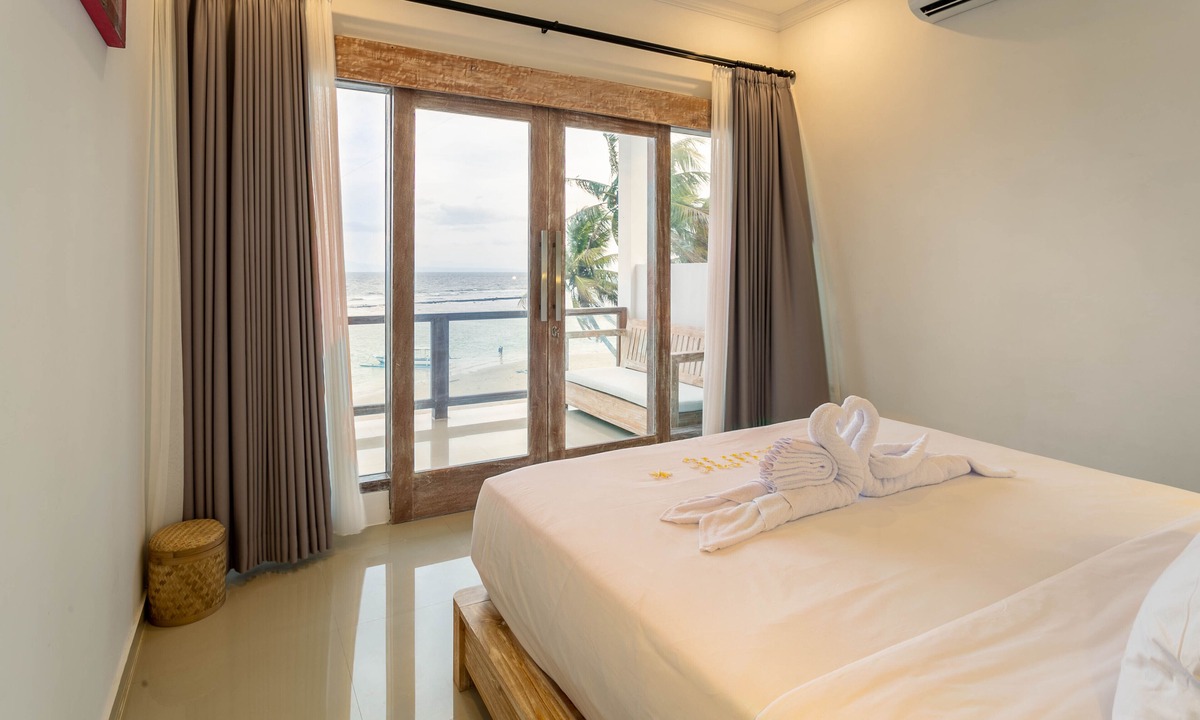 Candi Dasa Villa | Utama Villas Beach Front Candidasa