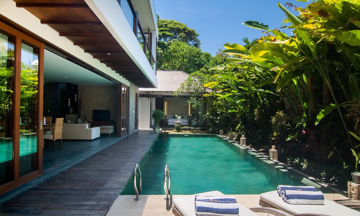 Petitenget Villa | Bali Holiday Villas - La Mer with private pool
