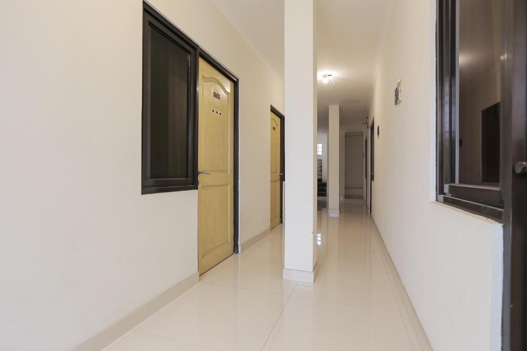 Cilandak Hotel | Capital O 141 Fatmawati Cozy Residence
