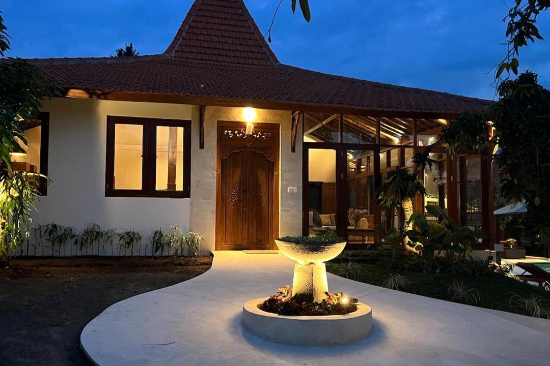 Banjartegehe Villa | Scenic Hills Oasis Full service with Private Cook