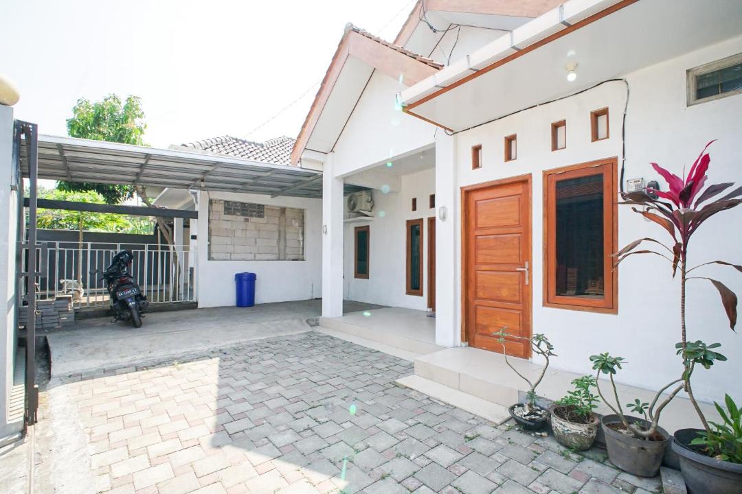 Prambanan House | Omah Candi Sari