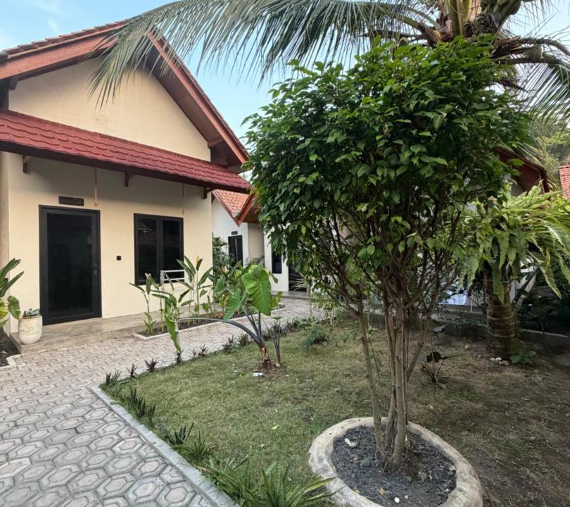 Batu Karas Bed & Breakfast | Mini Village