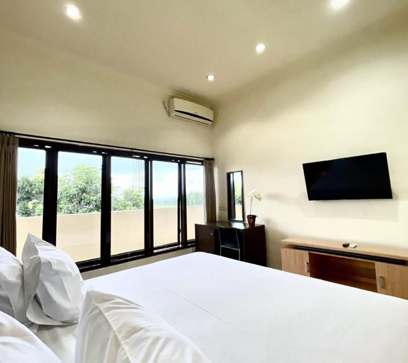 Genteng Hotel | Mahkota Hotel