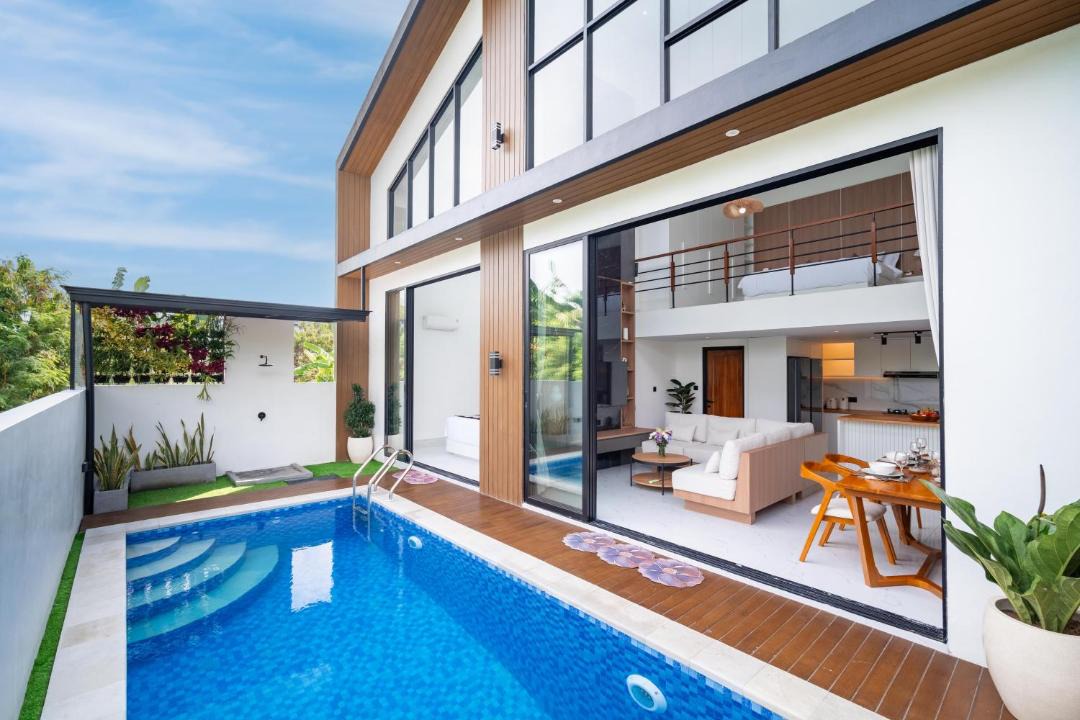 Blahbatuh Villa | Villa Effata close to Black Sand Beach