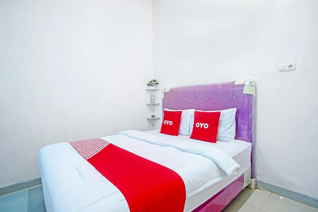 Krui Hotel | OYO Life 90587 Domen Homestay Syariah