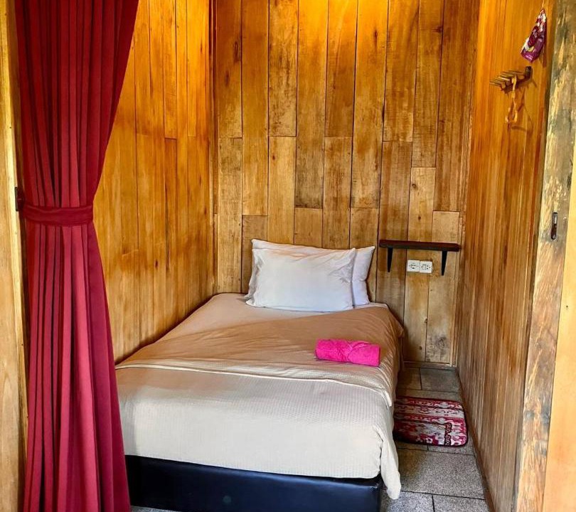 Candikuning Hostel | Chakra Tavern