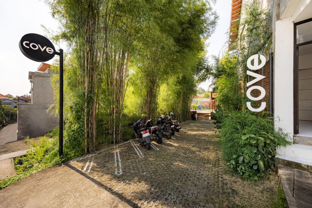 Tumbak Bayuh House | Cove Wong Village