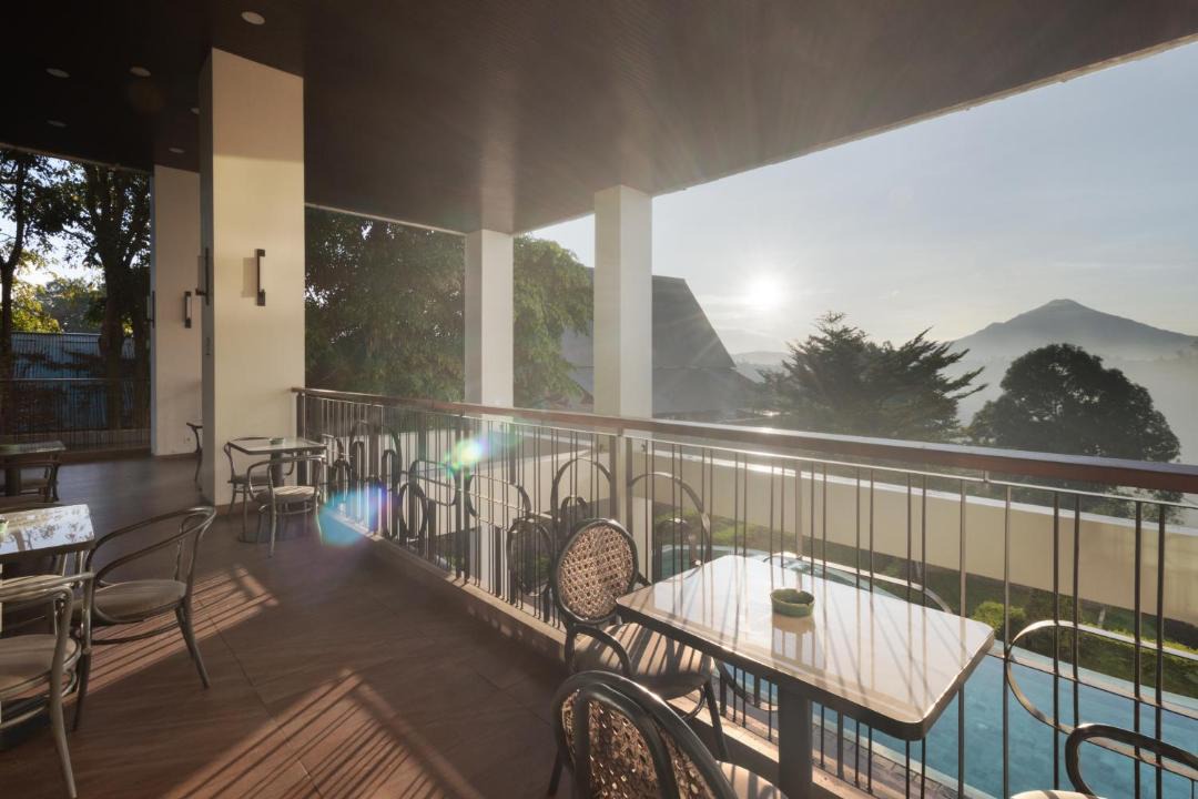 Manado City Centre Hotel | Luwansa Hotel and Convention Center Manado