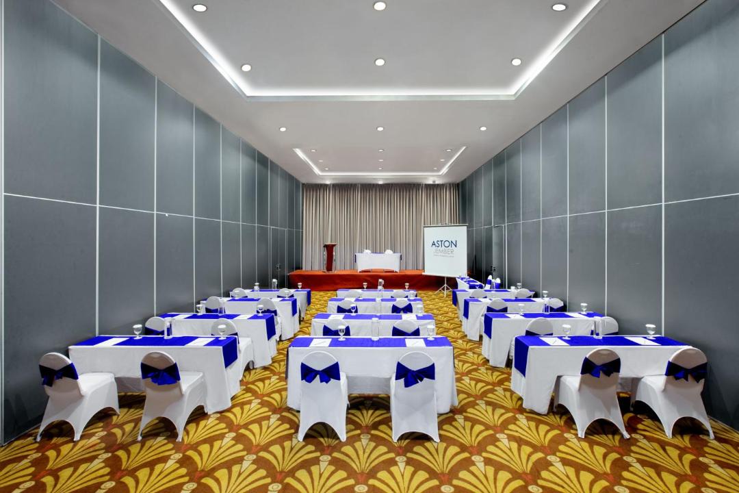 Jember Hotel | Aston Jember Hotel & Conference Center