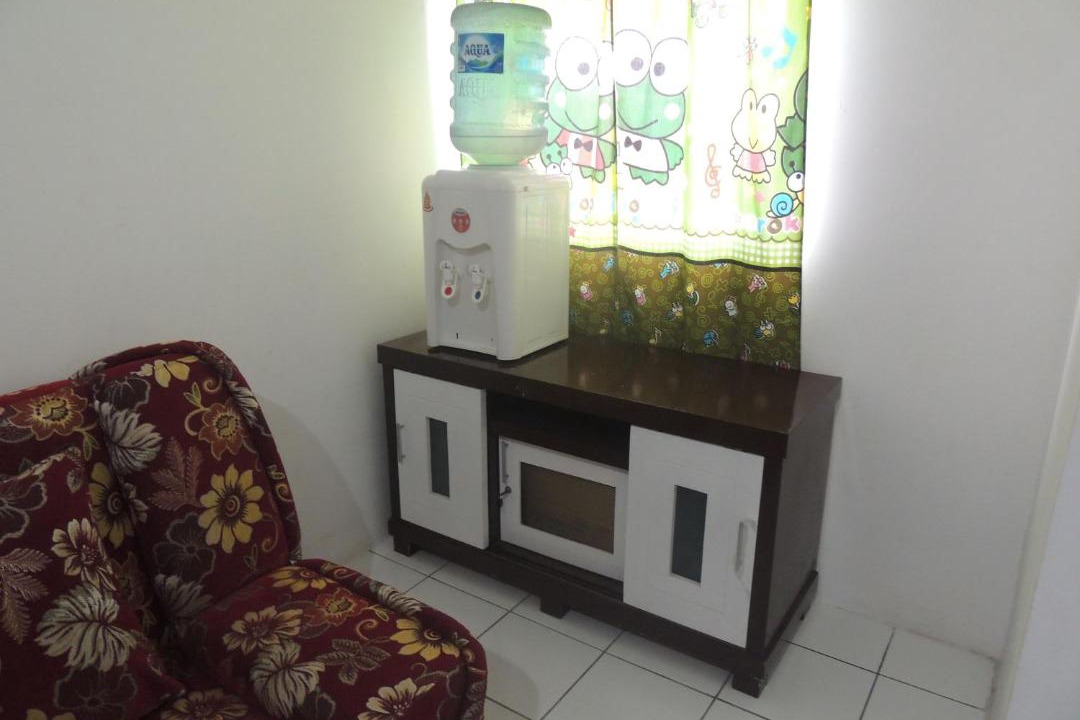 Gunung Putri Hotel | Reva Room on Gunung Putri Square Apartment