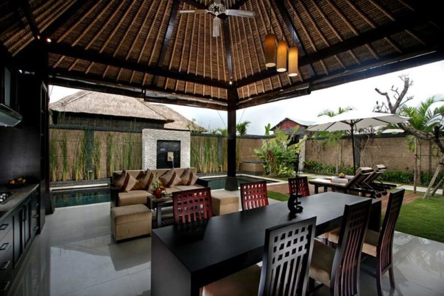 Photo of Patio Balcony in Sunset Road