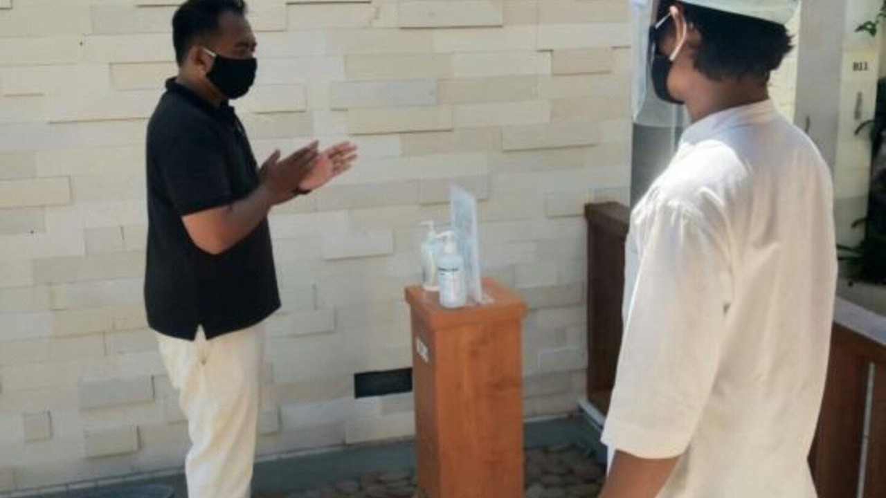 Photo of Human In Picture in Batubelig