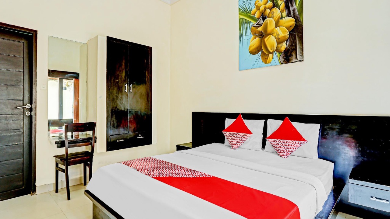 Photo of Bedroom in Kartika Plaza
