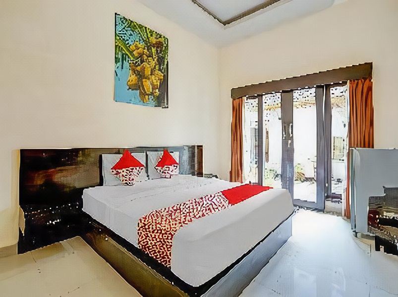Photo of Bedroom in Kartika Plaza
