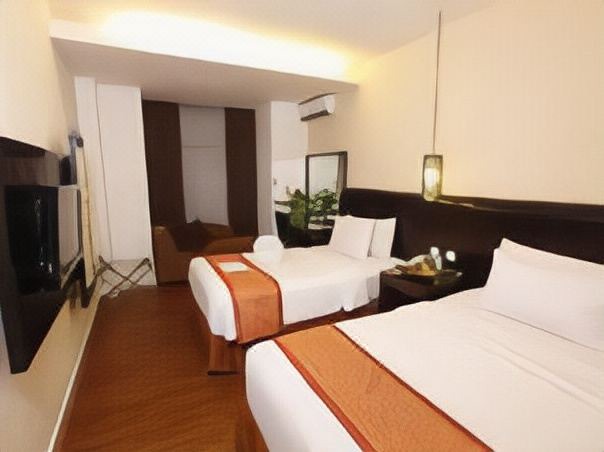 Photo of Bedroom in Kartika Plaza