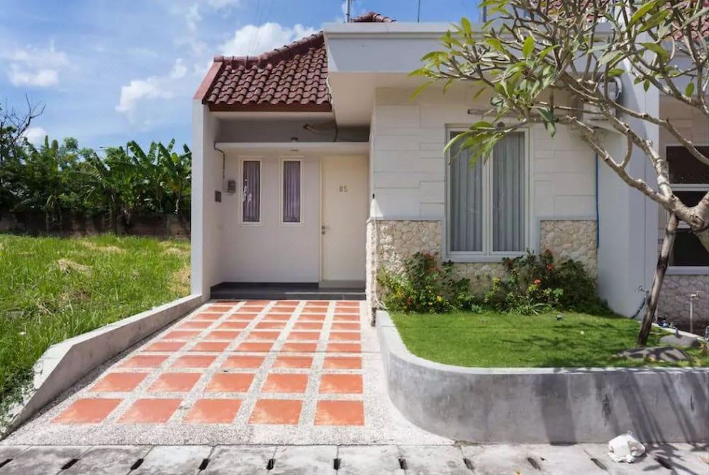 Photo of Buildings in Banjar Semer