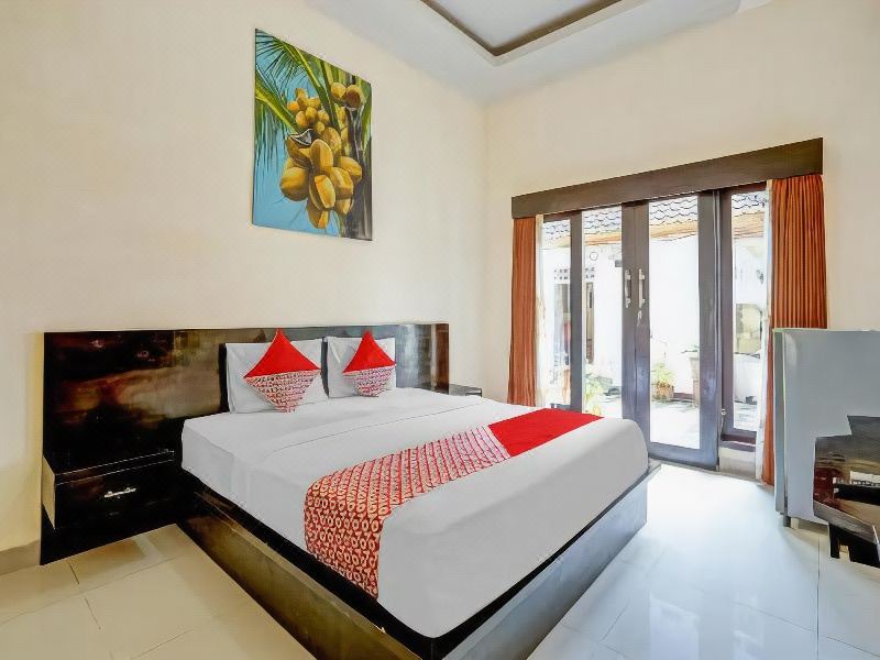 Photo of Bedroom in Kartika Plaza