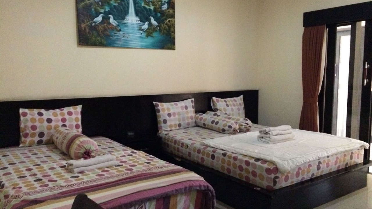 Photo of Bedroom in Kartika Plaza