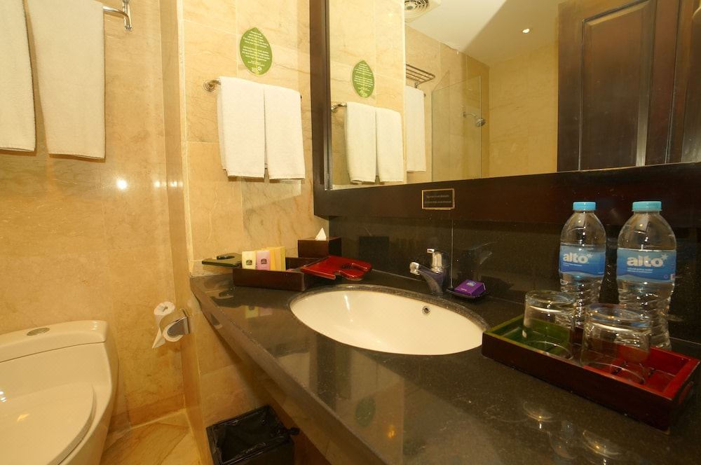 Photo of Bathroom in Kartika Plaza