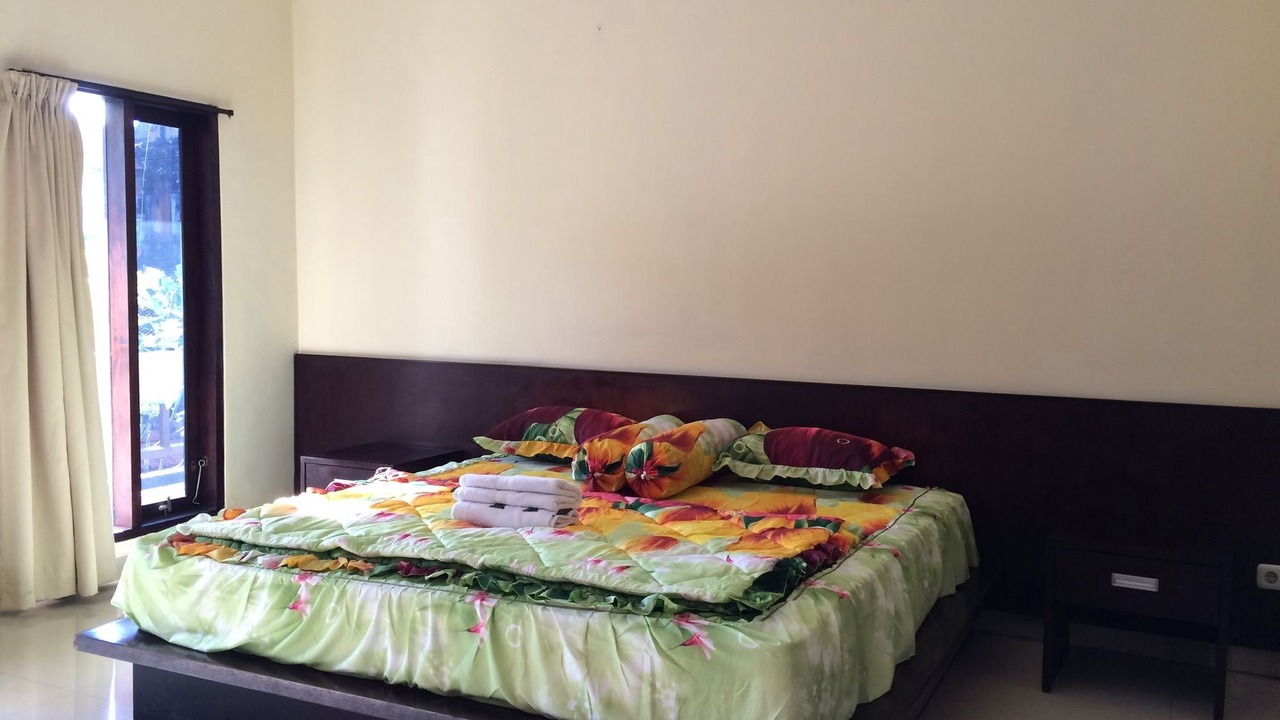 Photo of Bedroom in Kartika Plaza
