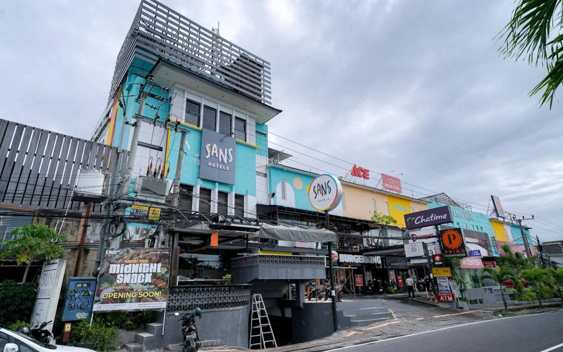 Photo of Buildings in Sunset Road
