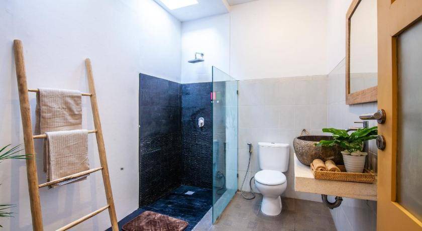 Photo of Bathroom in Nakula