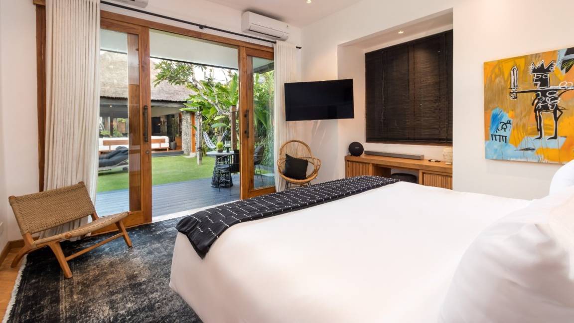 Photo of Bedroom in Drupadi
