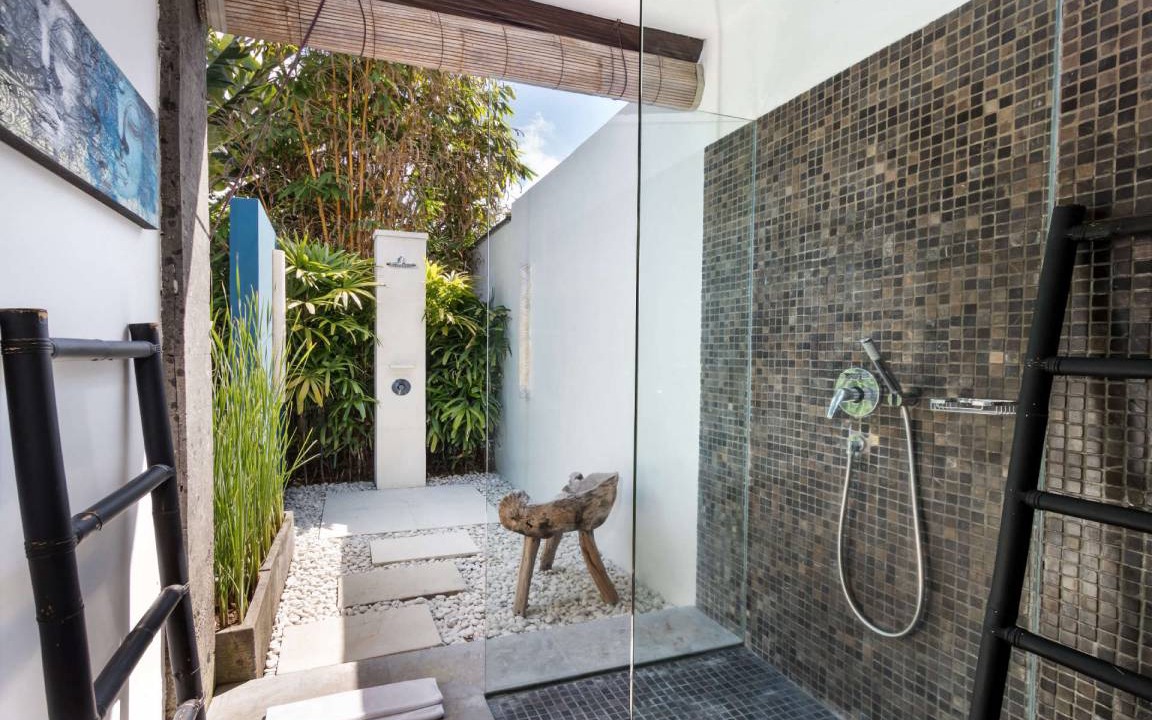 Photo of Bathroom in Petitenget