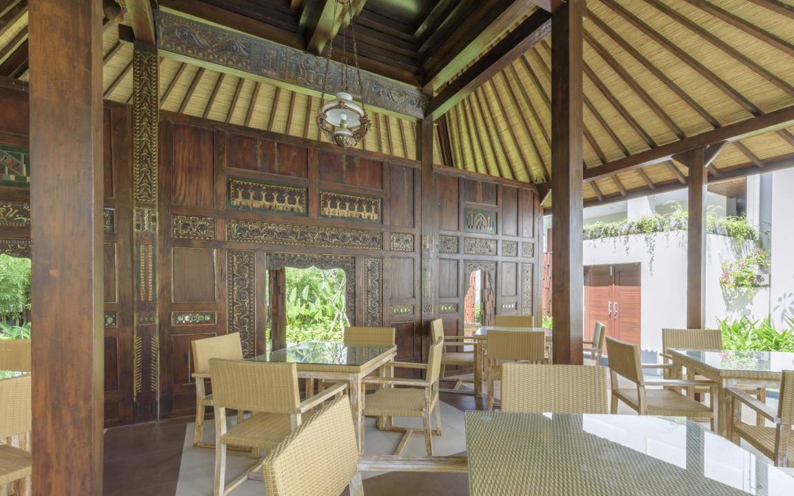 Photo of Patio Balcony in Sunset Road