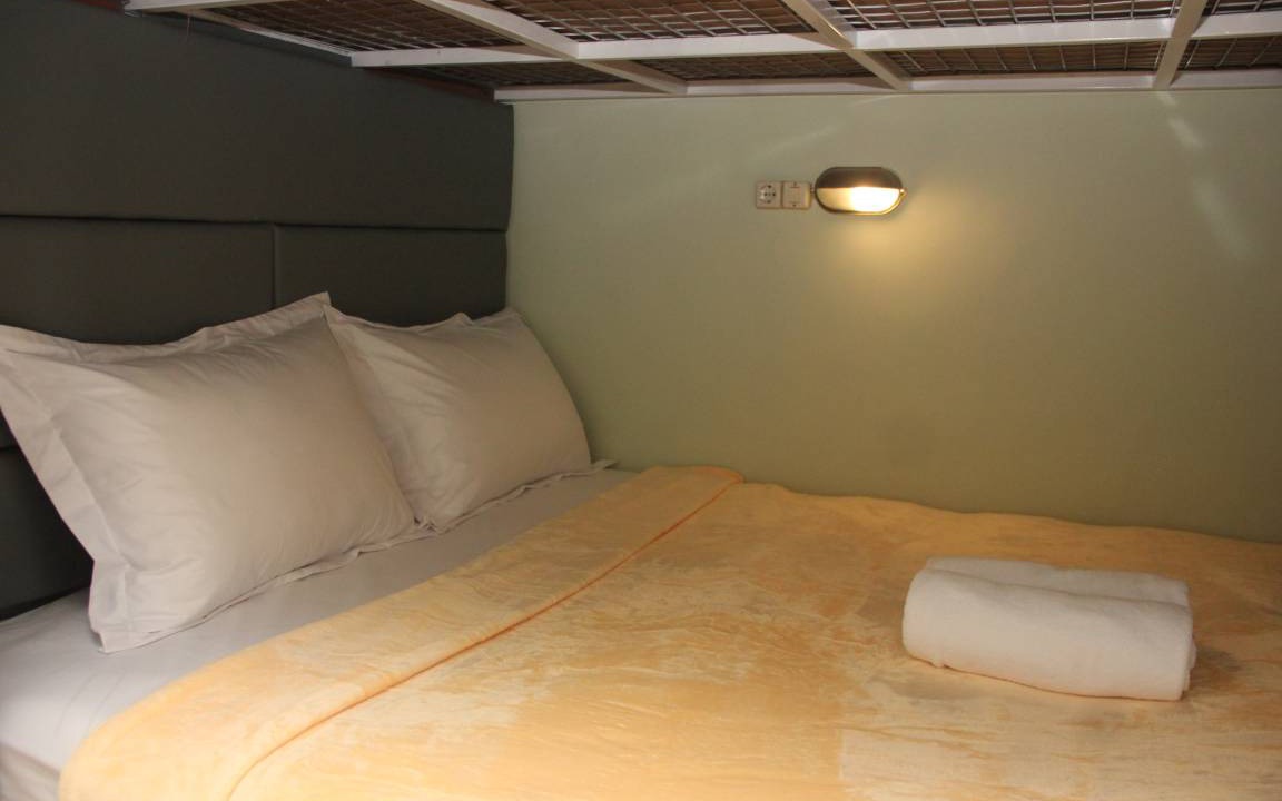 Photo of Bedroom in Drupadi