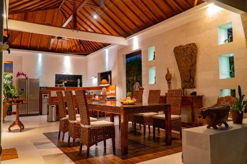 Photo of Livingroom in Sunset Road