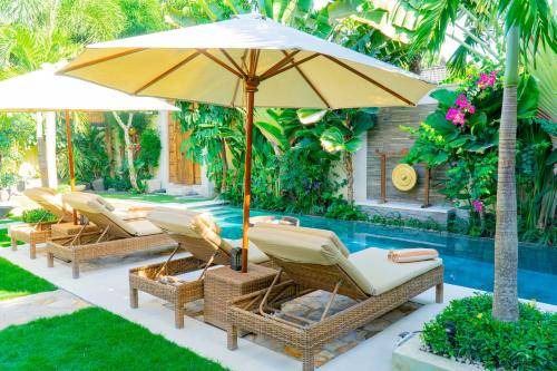 Photo of Patio Balcony in Sunset Road