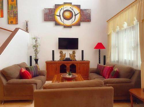 Photo of Livingroom in Kartika Plaza