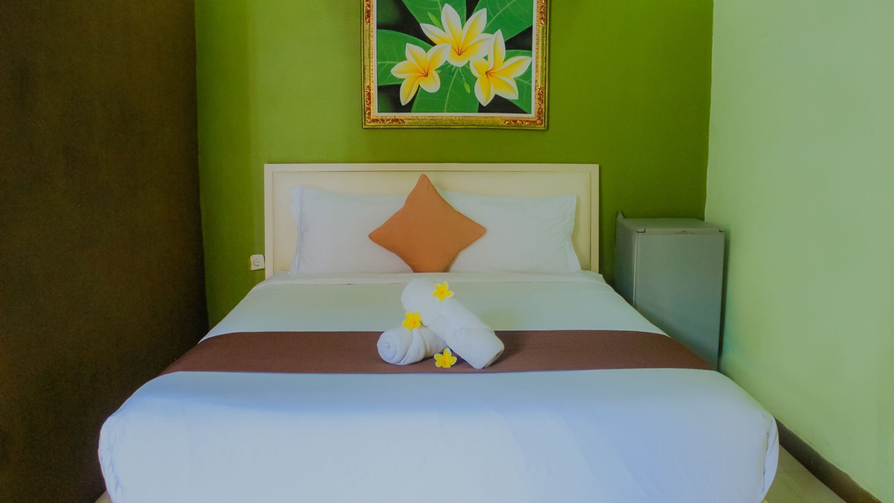 Photo of Bedroom in Kartika Plaza